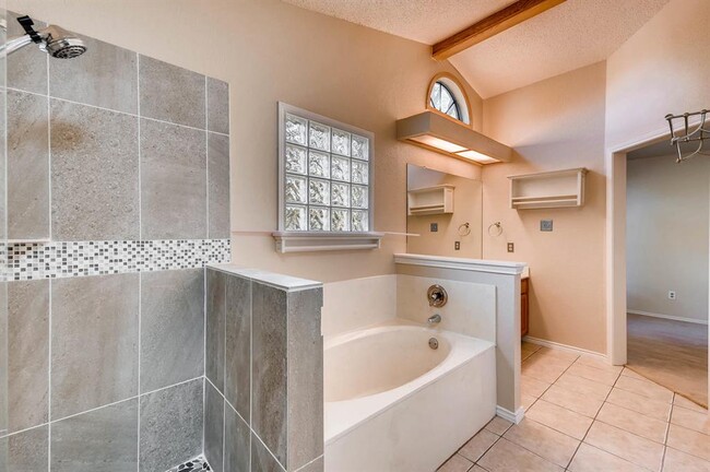 Building Photo - 4504 Velasco Pl