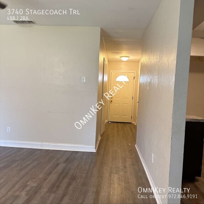 Building Photo - 3740 Stagecoach Trail