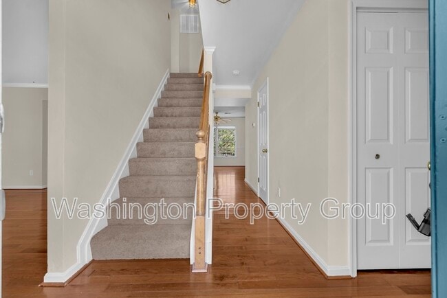 Building Photo - 5602 Grouper Ct