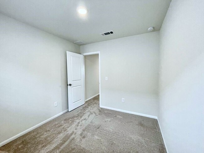 Building Photo - 16103 Kingfield Haven Dr