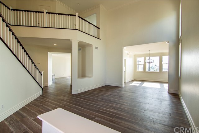 Building Photo - 30 Skycrest