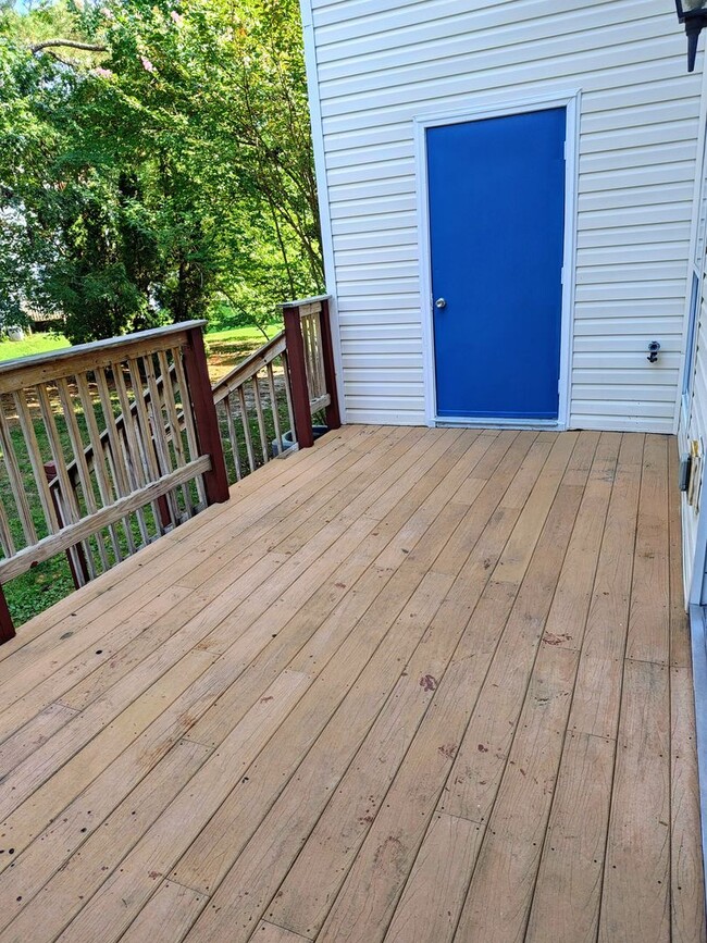Building Photo - 5361 Gardner Ct