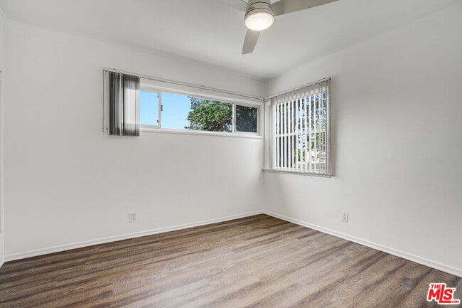 Building Photo - 2302 32nd St