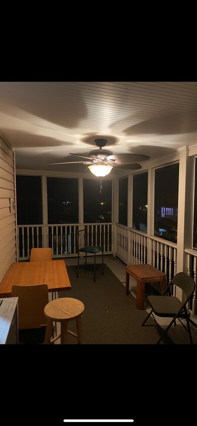 Building Photo - 2738 Emerson Ave S