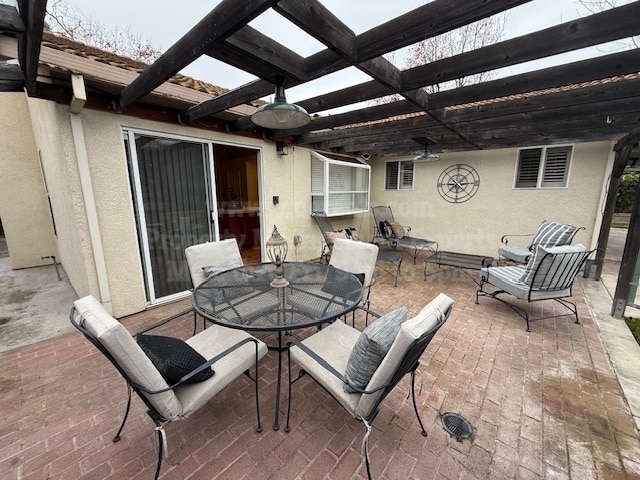 Building Photo - 9916 River Oaks Dr