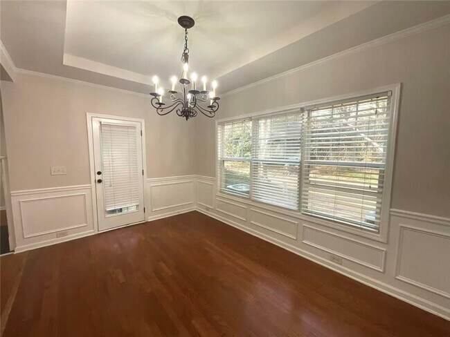 Building Photo - 2882 Cross Creek Dr