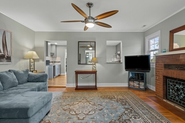 Building Photo - Marsh View Beaufort Home Available Now