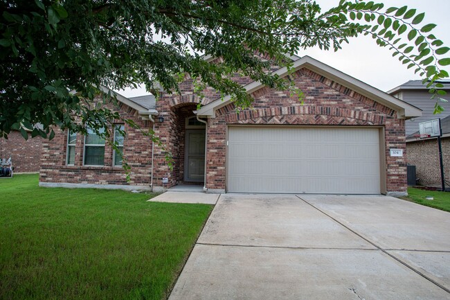 Building Photo - Beautiful & Modern 4/BR 2.5/BA Home for Rent in Hutto!