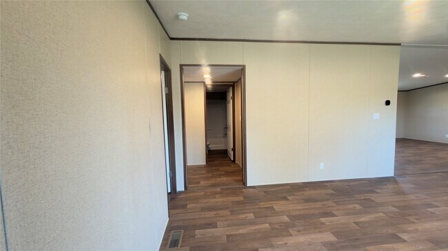 Building Photo - 7173 Rd 5878