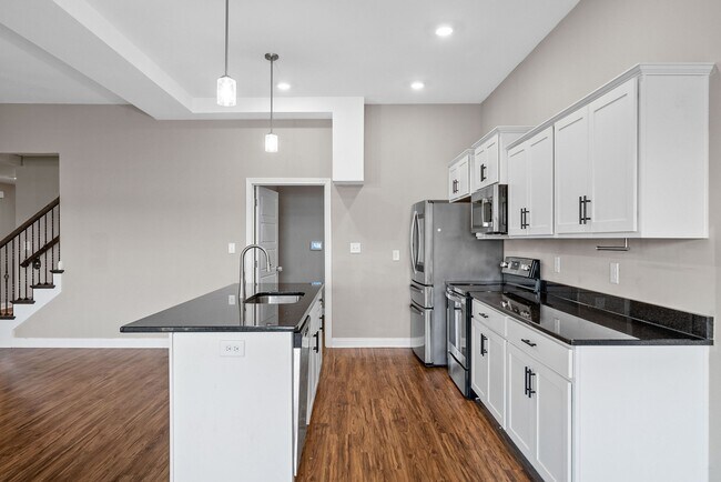 Building Photo - 1398 Citadel Dr