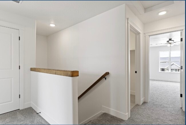 Building Photo - 3015 S Ludlow Way