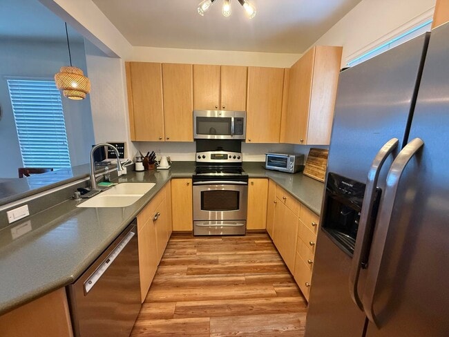 Building Photo - Partially Furnished 3 Bedroom / 2.5 Bathroom Townhome for Rent in Iliahi at Kehalani!
