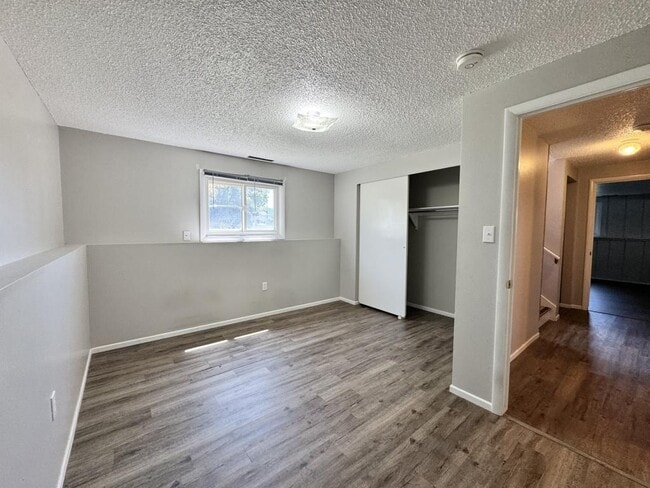 Building Photo - 1500 Cole Ave