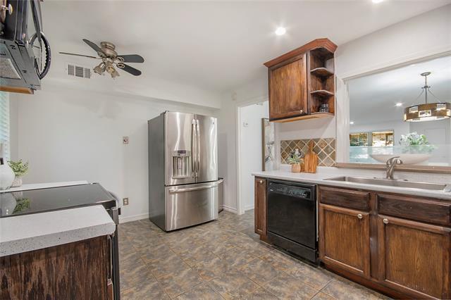 Building Photo - 7712 Royal Ln