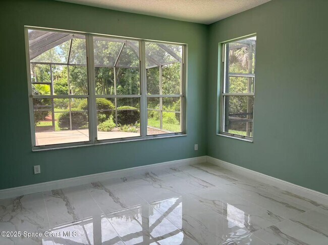 Building Photo - 976 Wimbledon Dr