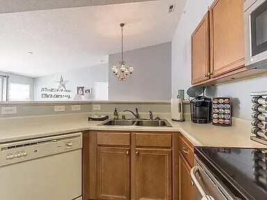 Building Photo - 1070 Larkspur Ct