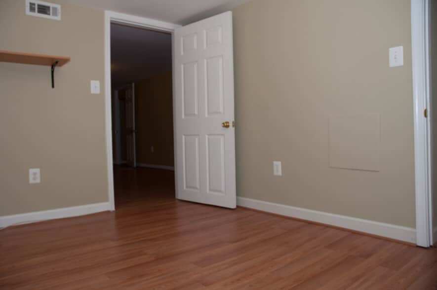 Room 2 - 3900 Oglethorpe St