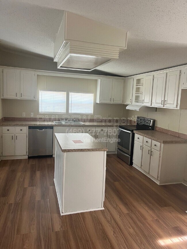 Building Photo - 5290 Co Rd 3229