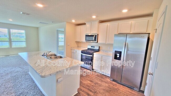Building Photo - 121 Aveiro Wy