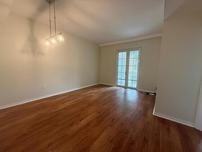 Building Photo - 1200 Town Center Dr