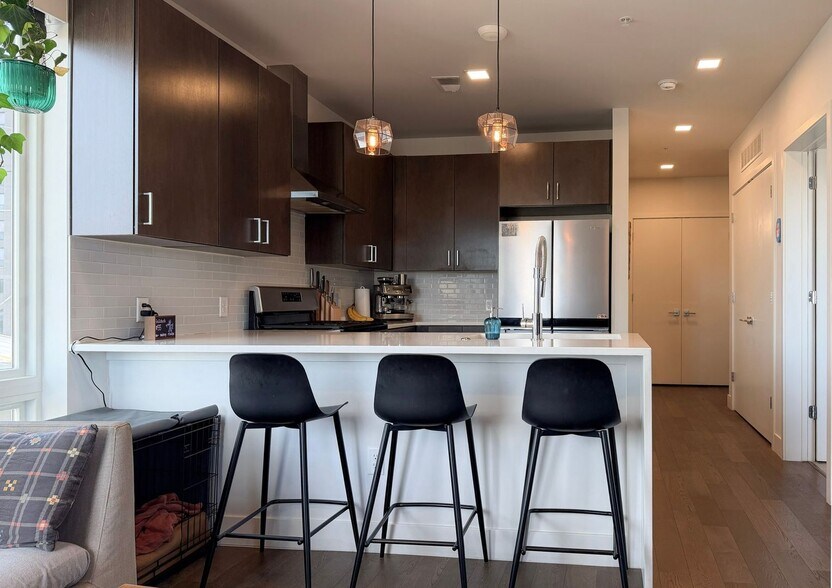 Building Photo - 1898 S Bannock St