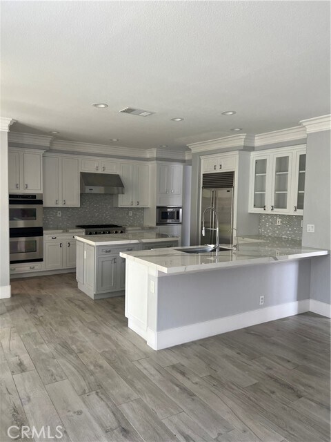 Building Photo - 631 Ridgeview Ct