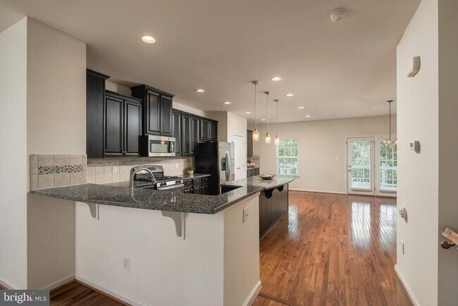 Building Photo - 7739 Milton Cir