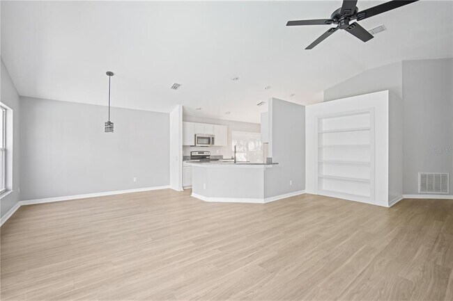 Building Photo - 5513 Terrain De Golf Dr