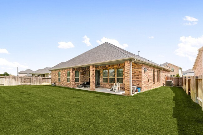 Building Photo - 31611 Donoso Dr