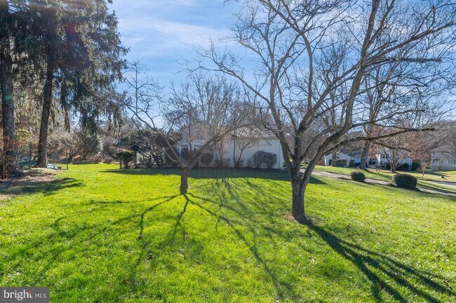 Building Photo - 9711 Cinnamon Creek Dr