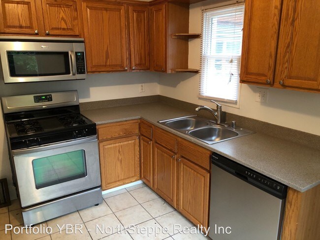 Building Photo - 2 br, 1 bath Apartment - 123 Redbud Alley