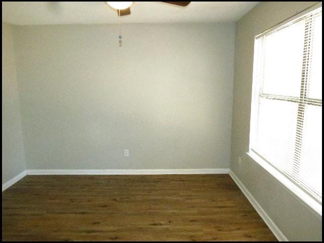 Building Photo - 1403 S Schiller St