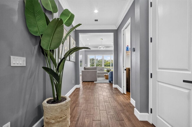 Building Photo - 15660 Goldfinch Cir