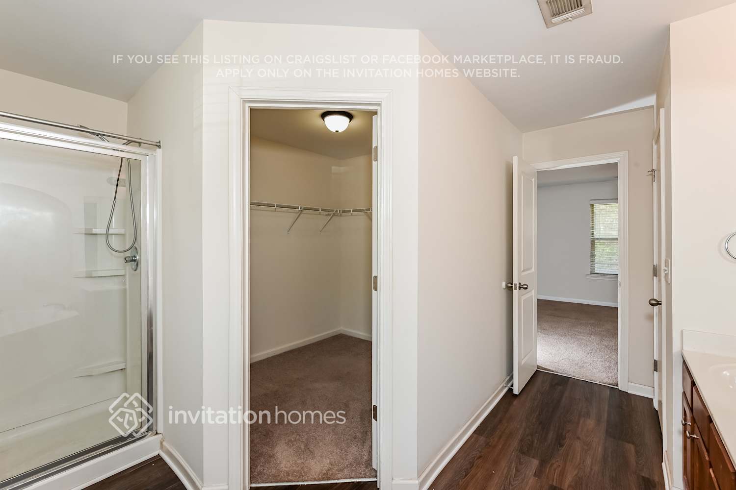 Building Photo - 4032 Oak Field Dr