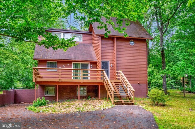 Building Photo - 503 Harrison Cir