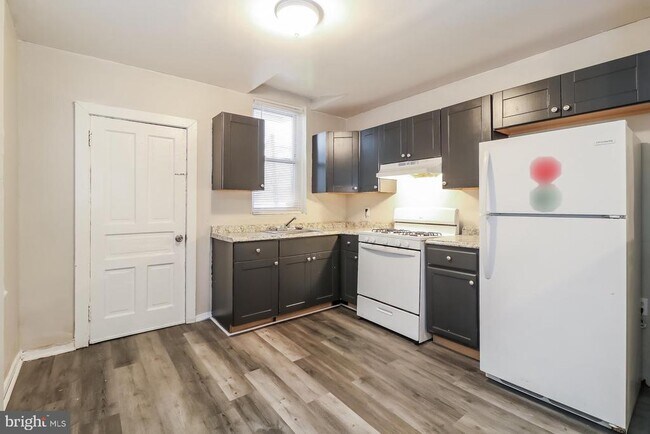 Building Photo - 5858 Walton Ave
