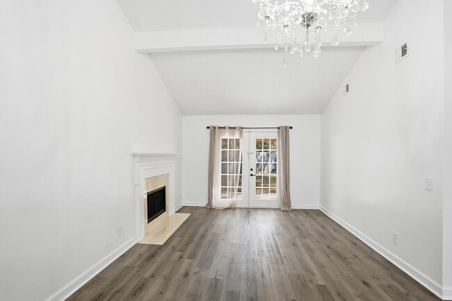 Building Photo - Ranch Style Home in Southside Savannah