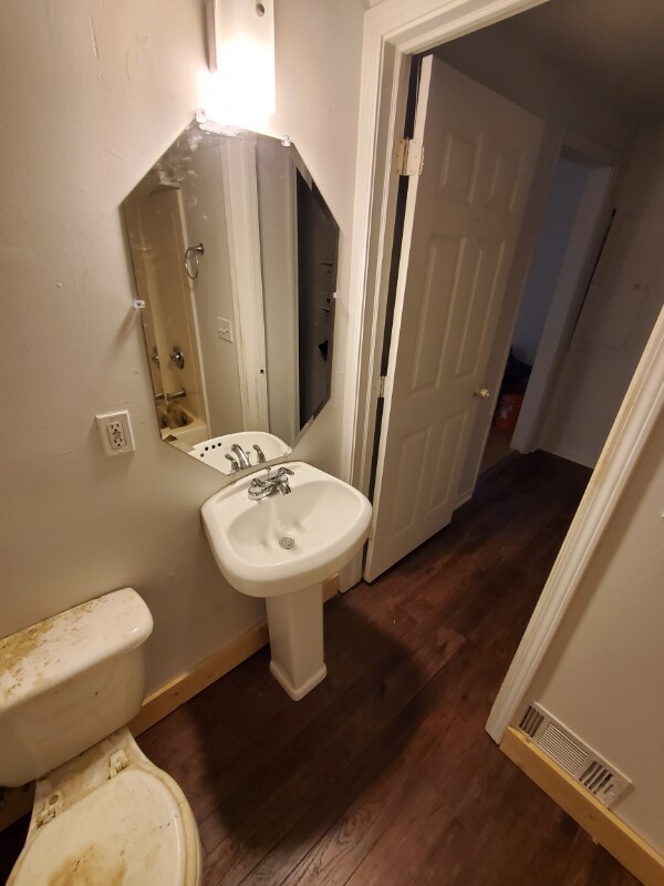 Building Photo - 3432 Concord St