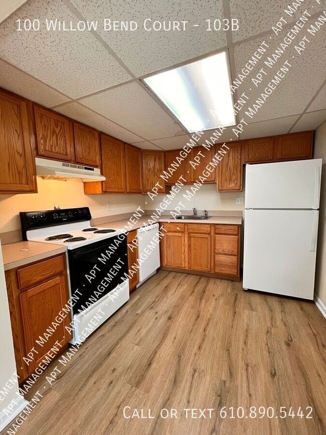 Building Photo - 100 Willow Bnd Ct