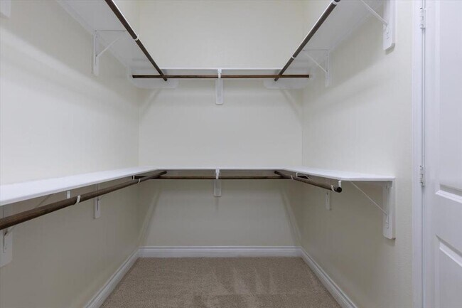 Building Photo - 2735 Rosepoint Ct