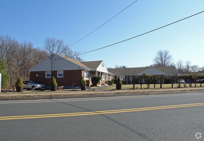 Building Photo - Newington Estates