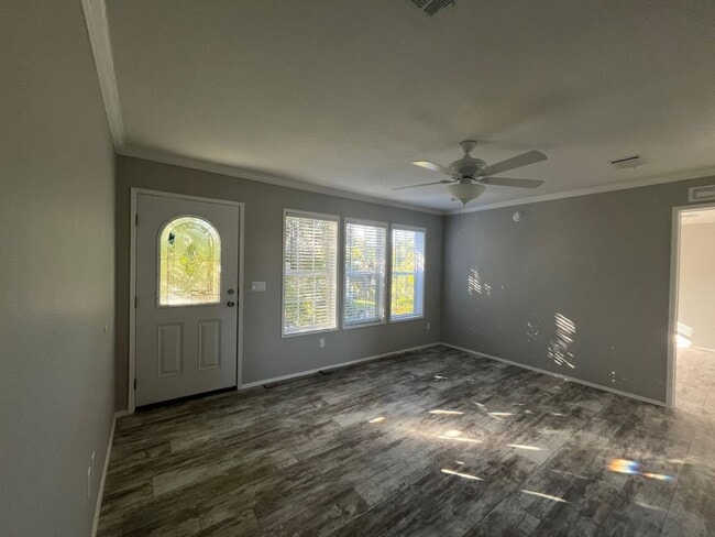 Building Photo - 36 Eland Dr