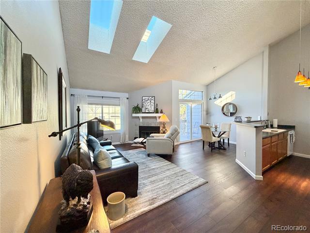 Building Photo - 1470 S Quebec Way