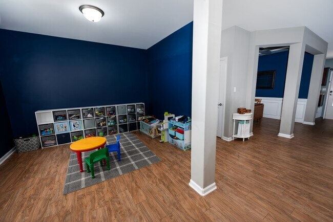 Building Photo - 3201 Coley Ln