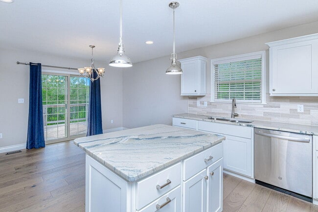 Building Photo - 5200 Shoal Creek Ct