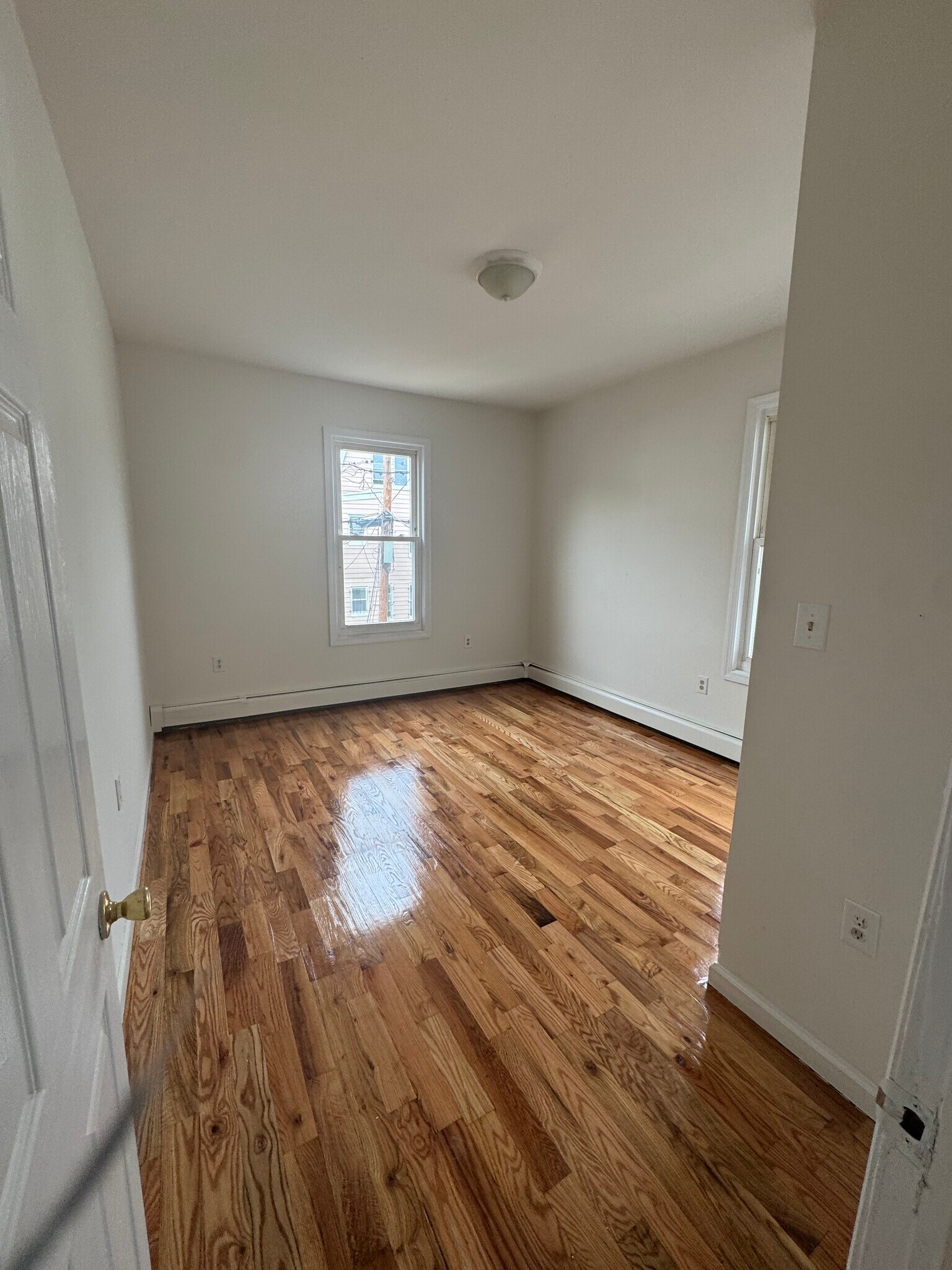 Building Photo - 233 Renner Ave