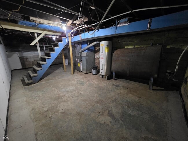 Building Photo - 1219 N Rural St