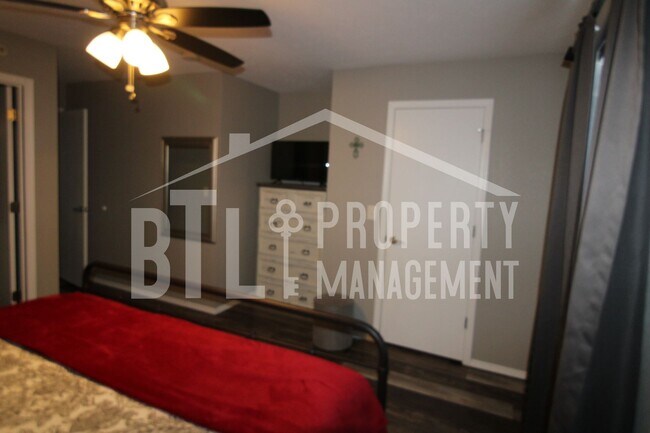 Building Photo - Beautifully Furnished 3 Bedroom Condo in Branson!