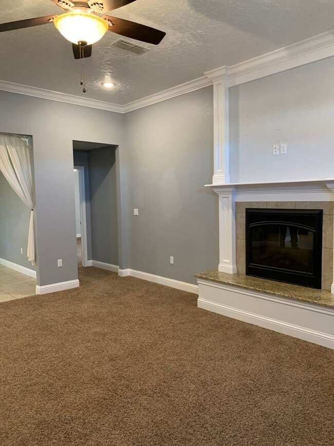 Building Photo - 2225 Jadyn Ln