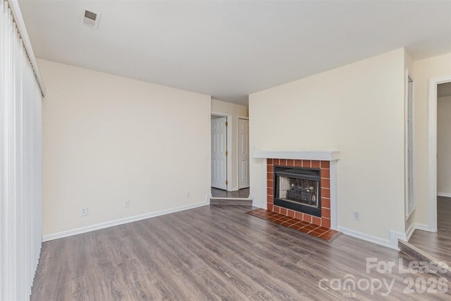 Building Photo - 1101 E Morehead St